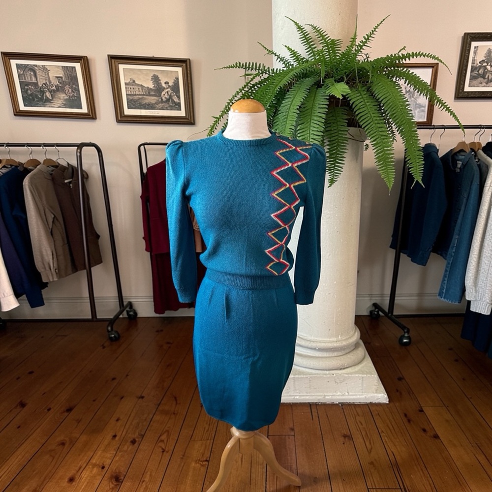 Vintage Hand Knit Two-Piece Sweater & Skirt Set – Teal Knit